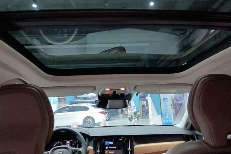 Used Volvo S90 2020 T5 Zhiyi Luxury Edition
