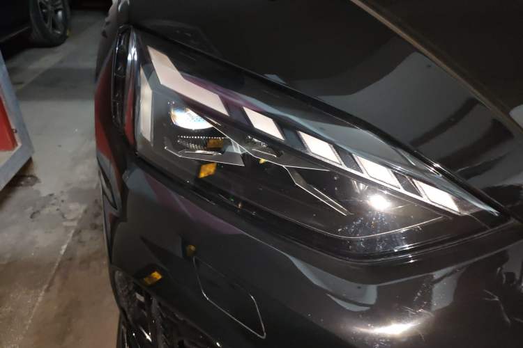 Used Audi RS 5 2022 RS 5 2.9T Sportback Dark Gold Edition
