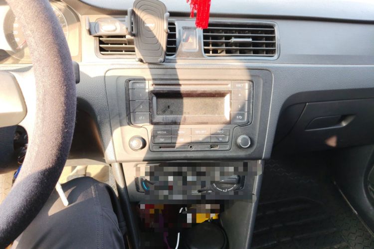 Used Volkswagen Santana 2015 1.4L Manual Fashion Edition Audio And AC Panel