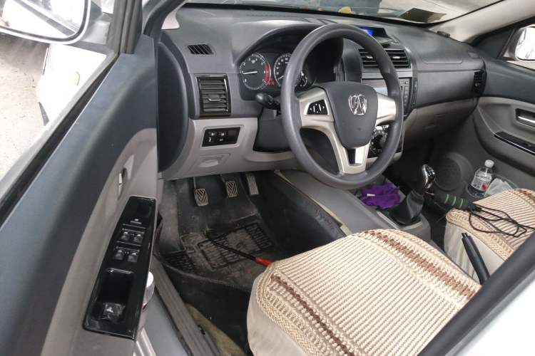 Used BAIC Weiwang M20 2014 1.5L Comfort Version BJ415B
