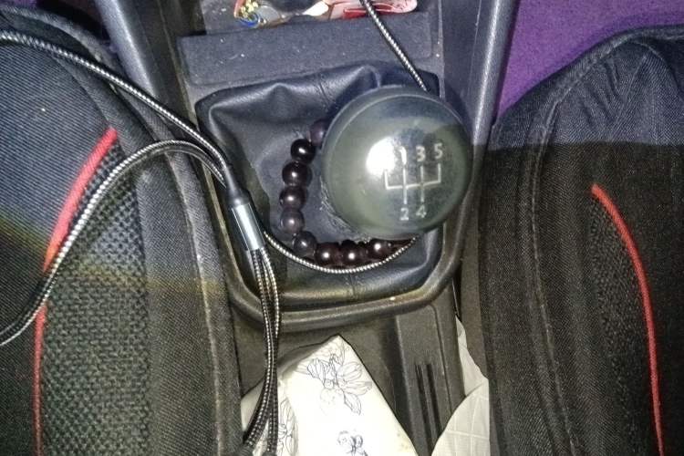 Used Volkswagen Jetta 2017 1.5L Manual Fashion Edition Gear Lever