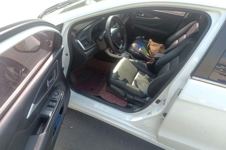 Used Honda Crider 2016 1.8L CVT Luxury Edition
