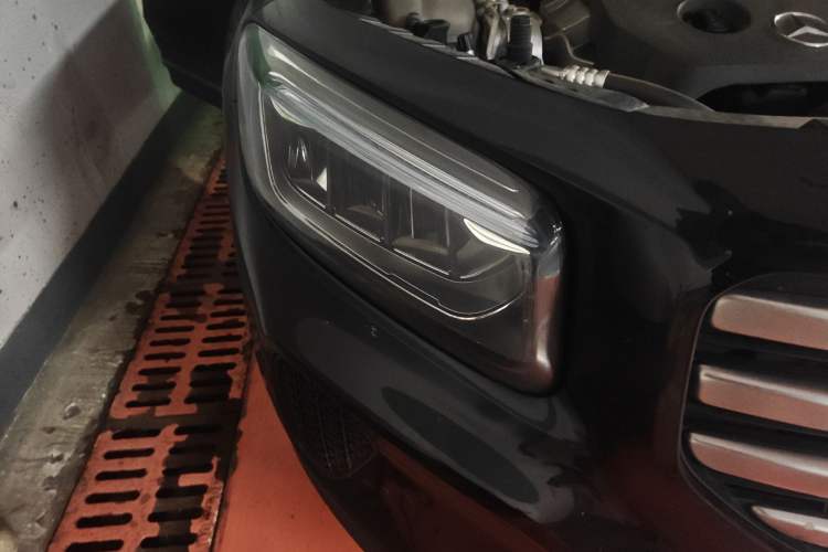 Used Mercedes-Benz GLB 2024-Year Restyled GLB 200 Dynamic Edition Right Front Headlight