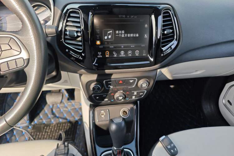 Used Jeep Compass 2017 200T Automatic Prestige Edition
