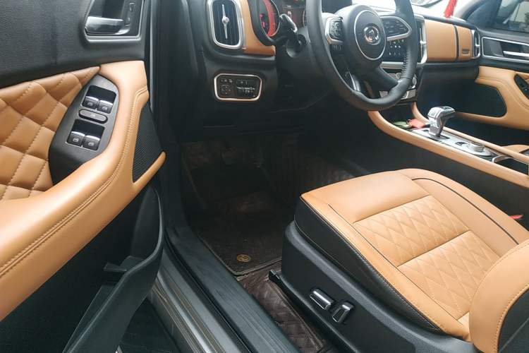 Used Great Wall Poer 2021 2.0T Global Version Automatic Diesel 4x4 Sporty Standard Cab GW4D20M
