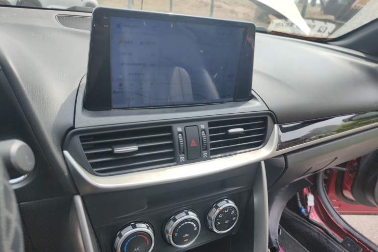 Used Mazda CX-4 2018 2.0L Automatic Two-Wheel Drive Blue Sky Dynamic Version China VI Standard Audio And AC Panel