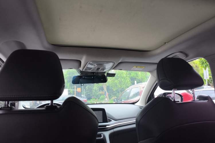 Used CHANGAN CS75 PLUS 2020 1.5T Automatic Luxury Version Headliner