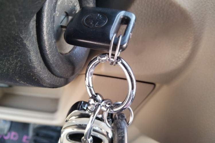 Used Venucia R50 2014 1.6L Manual Splendid Edition Vehicle Key