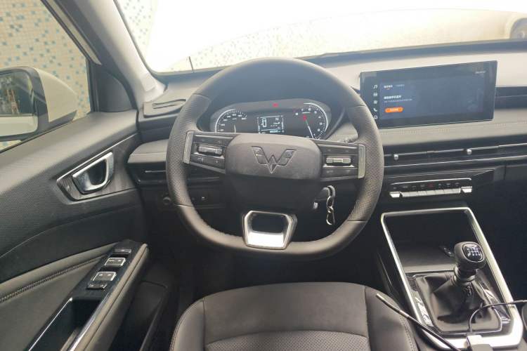 Used Wuling Alvez 2022 1.5L Manual Comfort Version
