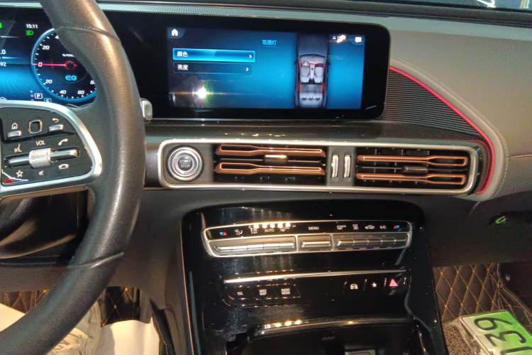 Used Mercedes-Benz EQC 2021 EQC 400 4MATIC Audio And AC Panel