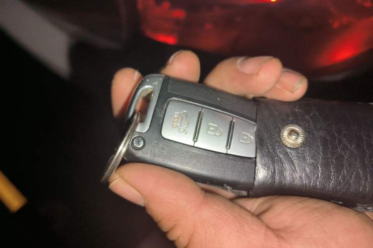 Used Hyundai Elantra (5th Generation / Langdong) 2012 1.6L Automatic Prestige Model Vehicle Key