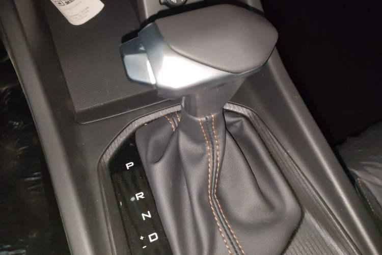 Used Dongfeng Aeolus Yixuan 2025 1.5L Automatic Luxury Version