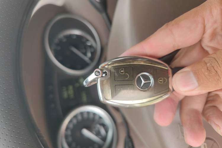 Used Mercedes-Benz GL-Class 2011 GL 450 Prestige Grand Edition Vehicle Key