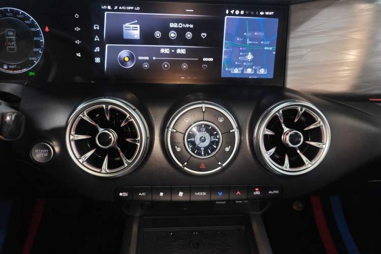 Used Tank 300 2024 2.0T Conqueror Audio And AC Panel