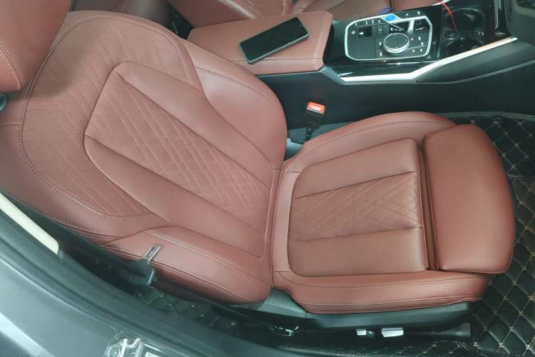 Used BMW i3 2022 eDrive 35 L
