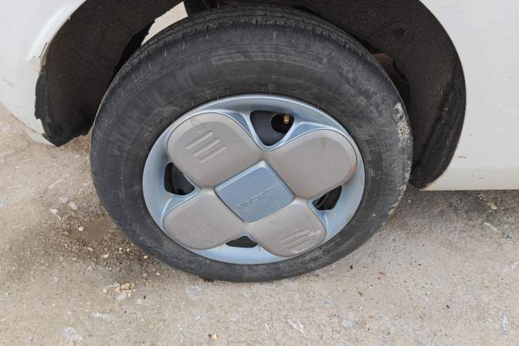 Used Geely Galaxy Panda 2023 Panda Mini 200km Endurance Bear Right Rear Wheel Hub