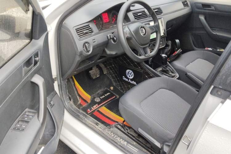 Used Volkswagen Santana 2018 1.5L Automatic Fashion Edition Driver Seat