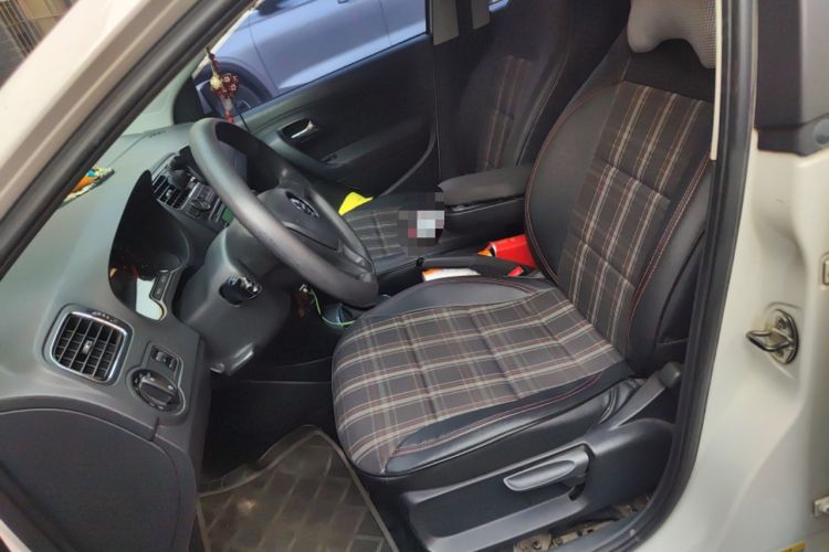 Used Volkswagen Polo 2014 1.6L Automatic Comfort Edition Left Front Seat