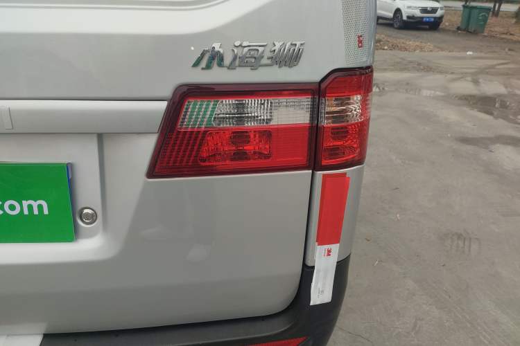 Used SRM Xiaohaishi X30 2024 1.5L Business Type Van 2/5 Seats Non-Air Conditioning Version SWJ15
