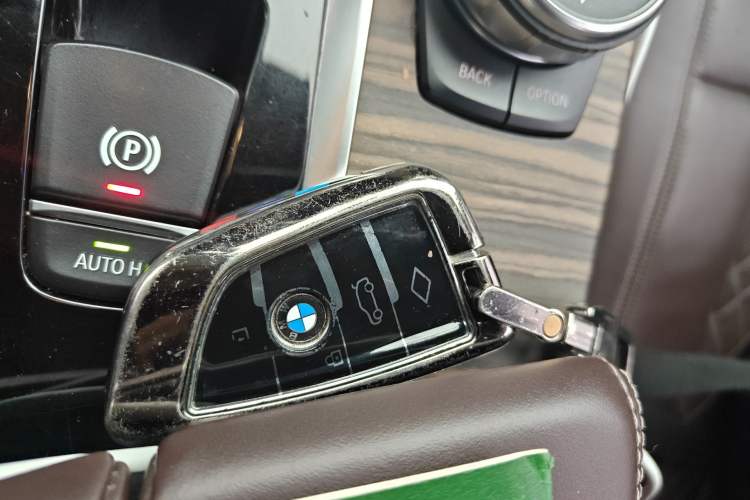 Used BMW 5 Series 2019 530Li Luxury Edition Premium Package
