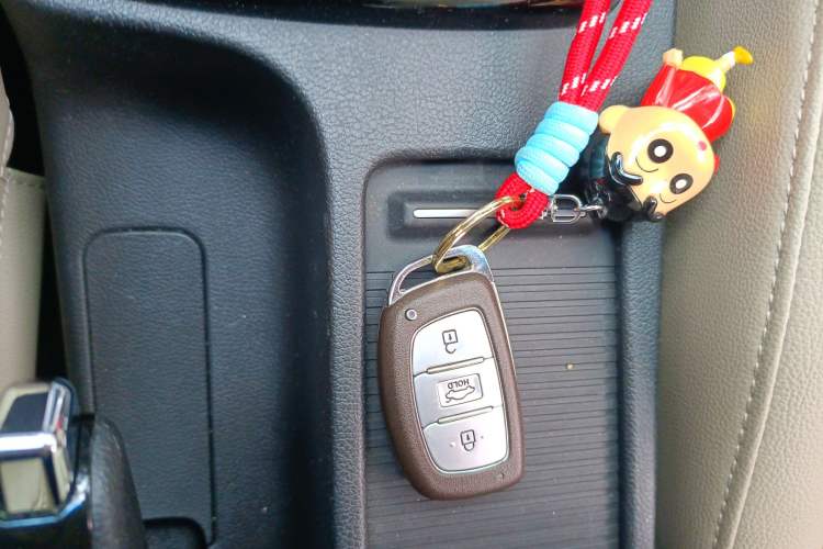 Used Hyundai Elantra (5th Generation / Langdong) 2015 1.6L Automatic Luxury Model
