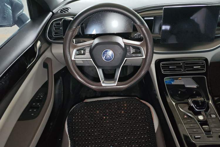 Used BYD Qin PLUS 2023 Champion Edition DM-i 120KM Leading Model
