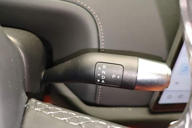 Used Li Auto L8 2025 Max Smart Refresh Edition Gear Lever