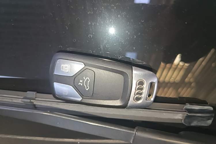 Used Audi A4L 2019 40 TFSI Fashion Edition China VI Emission Standard
