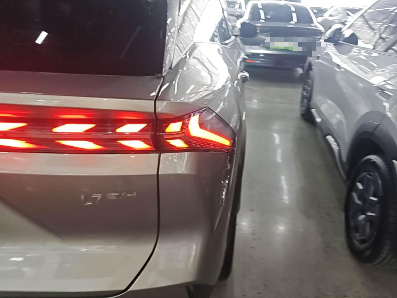 Geely Galaxy L7 2025 EM-i 115km Exploration Edition — снимка 9