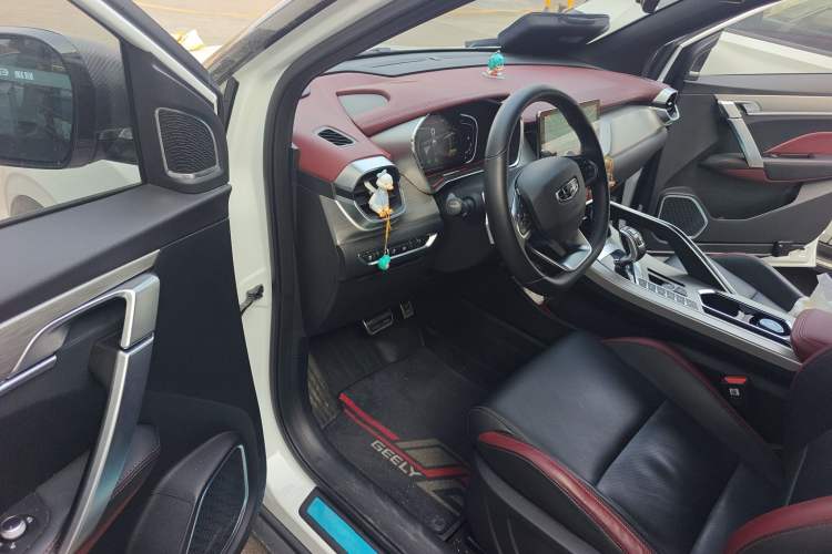 Used Geely Auto Coolray 2019 Sport Model 260T DCT Battle China V Standard