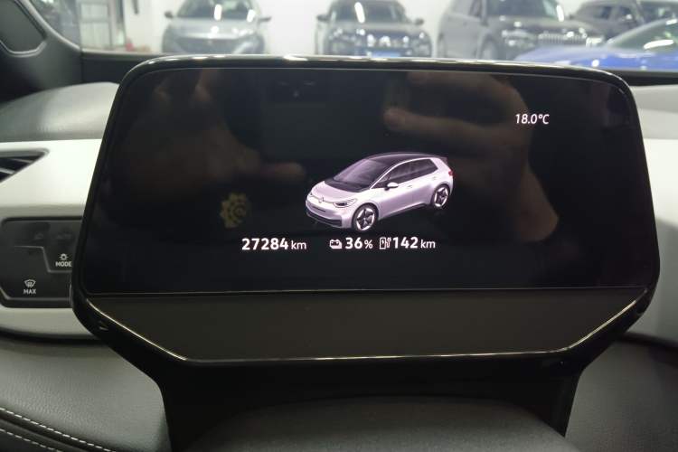 Used Volkswagen ID.3 2025 Smart Edition Outstanding Model Instrument Cluster