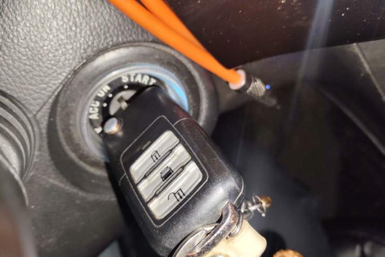 Used Chevrolet Captiva 2012 2.4L 4x4 Flagship Edition 7 Seats Vehicle Key