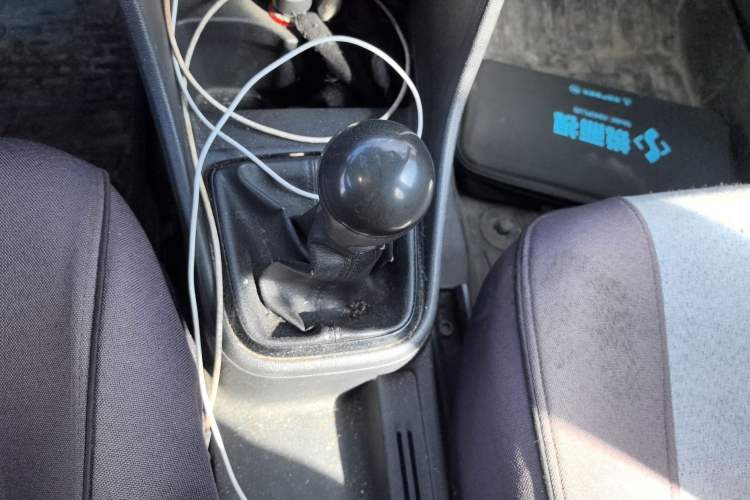 Used Volkswagen Jetta 2015 Value Edition 1.6L Manual Fashionable Style
