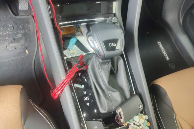 Used Skoda Kodiaq 2019 Facelifted TSI330 5-Seater Two-Wheel-Drive Luxury Enjoyment Edition China V Emission Standard
