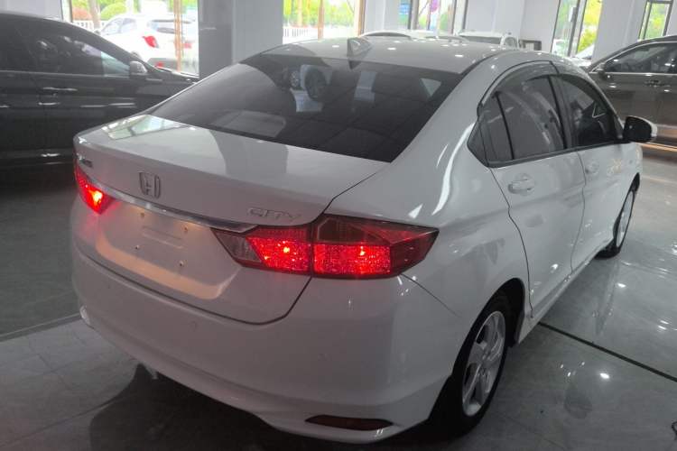 Used Honda City 2015 1.5L CVT Luxury Edition
