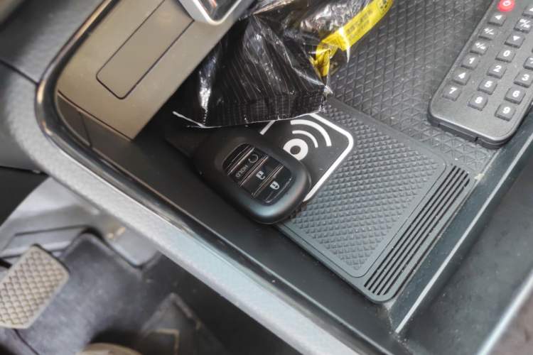 Used Honda Breeze 2023 240TURBO Two-Wheel-Drive Luxury Edition 5 Seats Vehicle Key