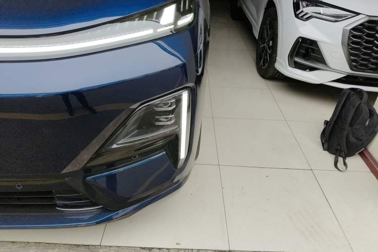 Used Deepal S09 2025 Four-Wheel Drive Ultra+ Custom Edition
