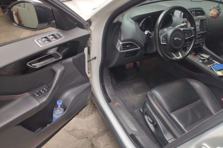 Used Jaguar F-PACE 2018 2.0T Four-Wheel Drive Urban Luxury Edition