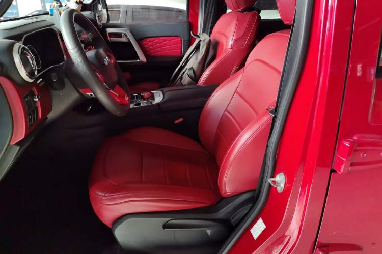 Used BAIC Off-Road BJ40 2020 2.0T Automatic Two-Wheel Drive Urban Hunter Edition Pioneer Version