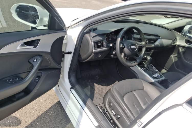 Used Audi A6L 2018 30th Anniversary Edition 35 TFSI Fashion Model
