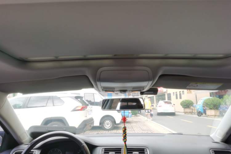 Used Volkswagen Sagitar 2014 Revised Version 1.6L Automatic Comfort Edition
