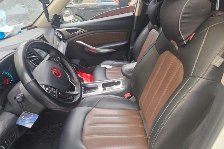 Used BYD Song 2017 Gaishe Upgrade Edition 1.5TID Automatic Elite Model
