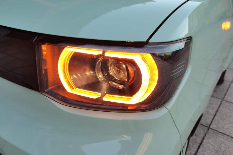 Used Wuling Hongguang MINIEV 2021 Macaron Fashion Model Lithium Iron Phosphate