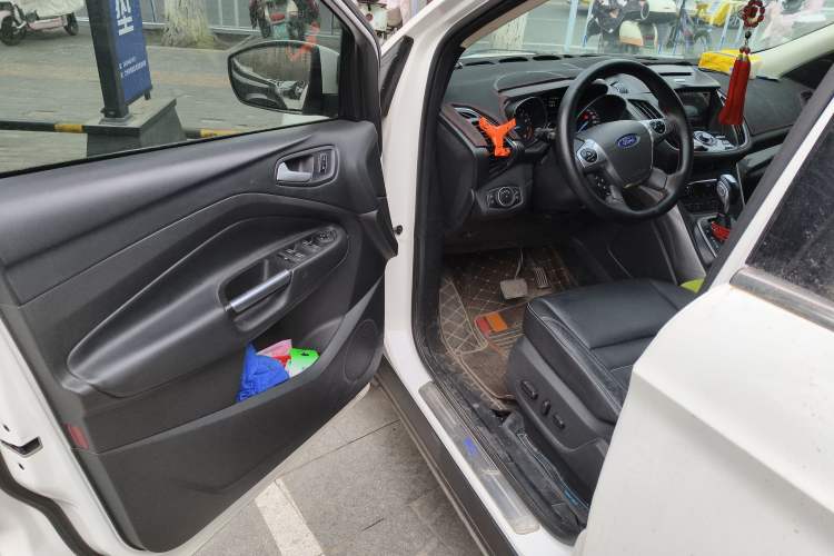 Used Ford Kuga 2015 2.0L GTDi Four-Wheel Drive Prestige Model