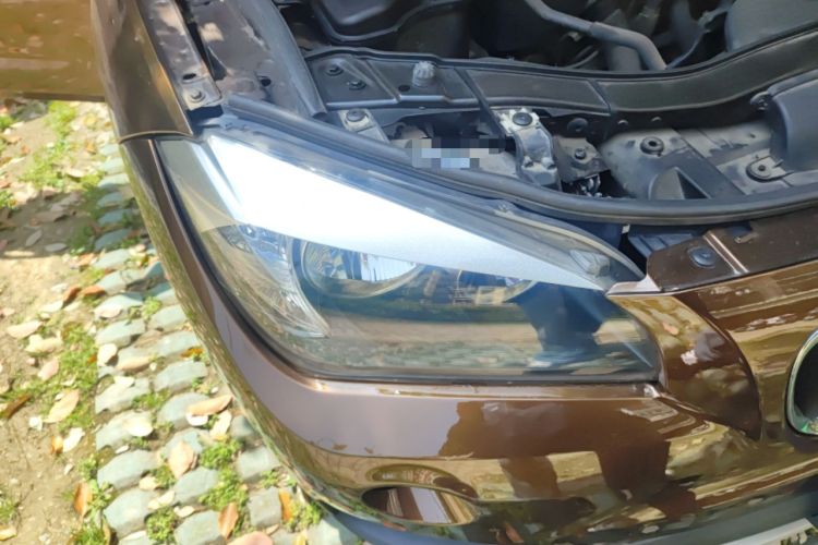 Used BMW X1 2015 sDrive18i Fashion Upgrade Edition Right Front Headlight