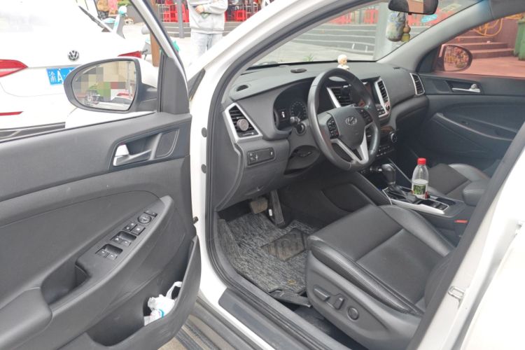 Used Hyundai Tucson 2018 1.6T Dual-Clutch Two-Wheel Drive 15th Anniversary Special Edition
