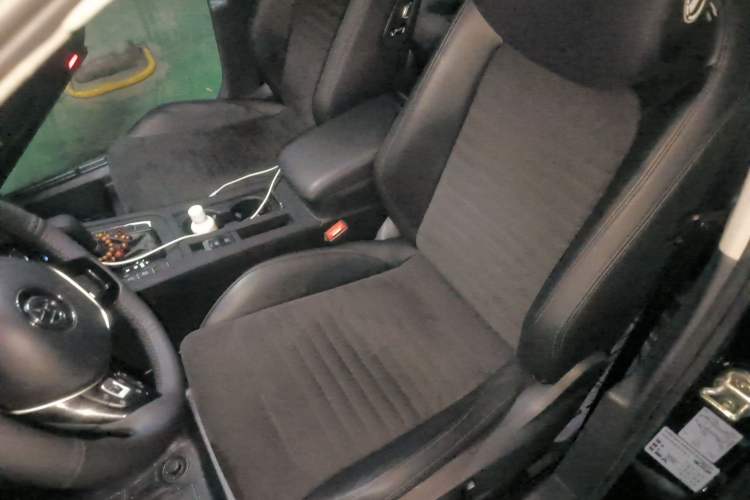 Used Volkswagen Magotan 2017 380TSI DSG Luxury Model
