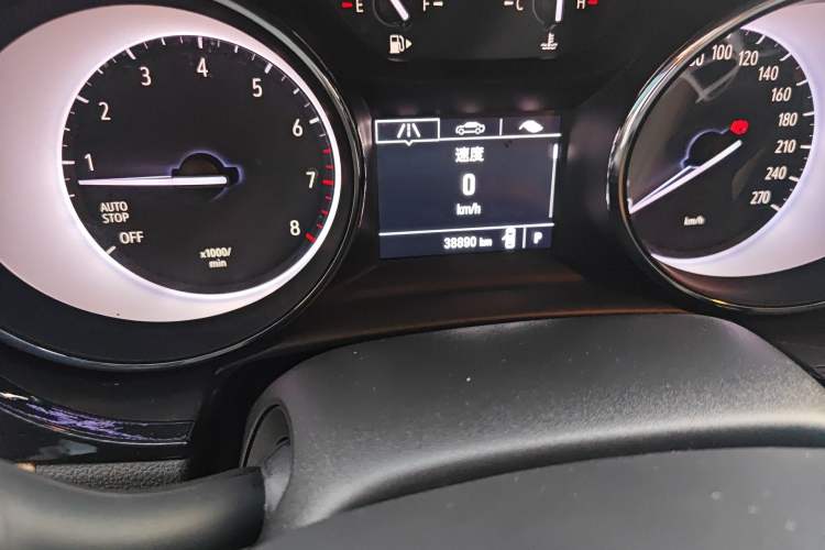 Used Buick Verano 2017 Sedan 15S Automatic Entry Model Odometer Close Up