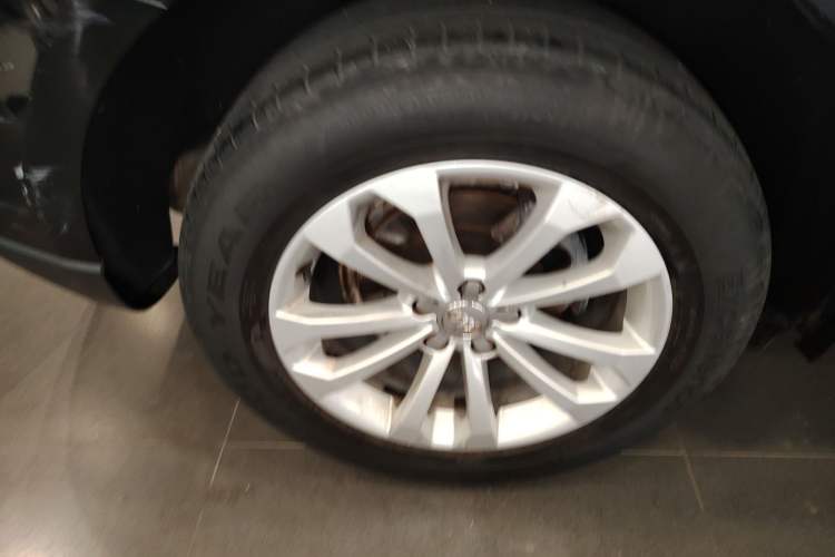 Used Audi Q5 2015 40 TFSI Technology Edition Exterior 5