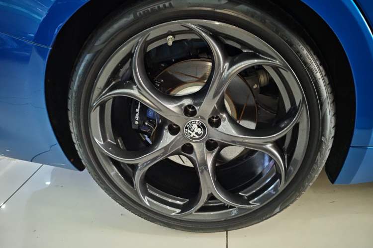 Used Alfa Romeo Giulia 2022 2.0T 280HP Veloce Track Edition
